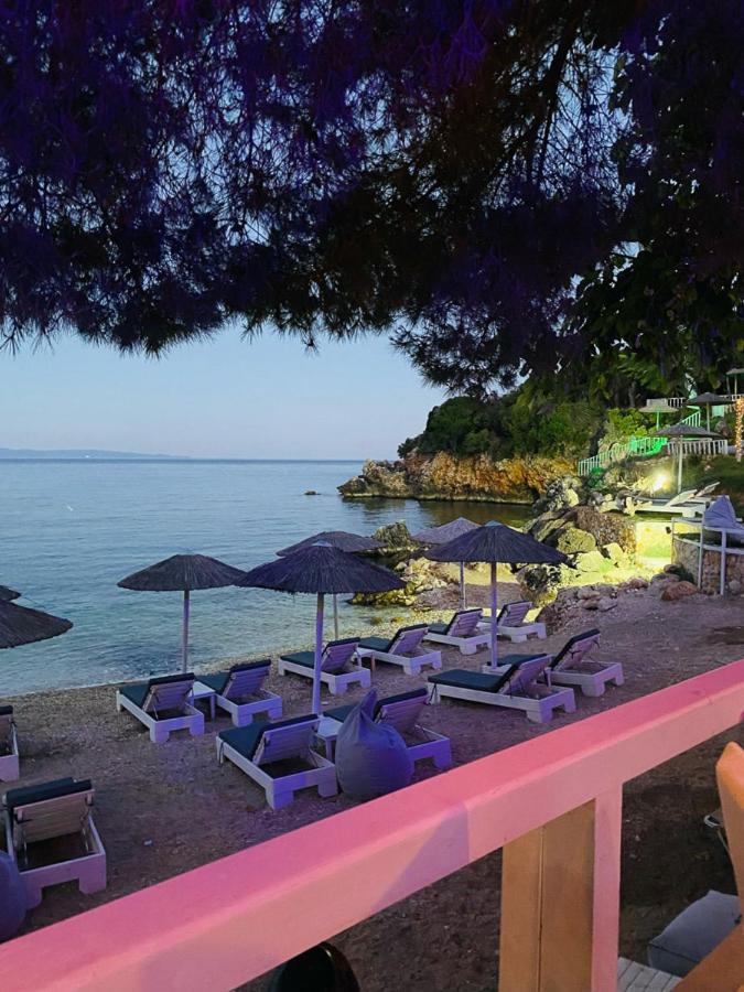 Aiora Suites Sívota Екстериор снимка