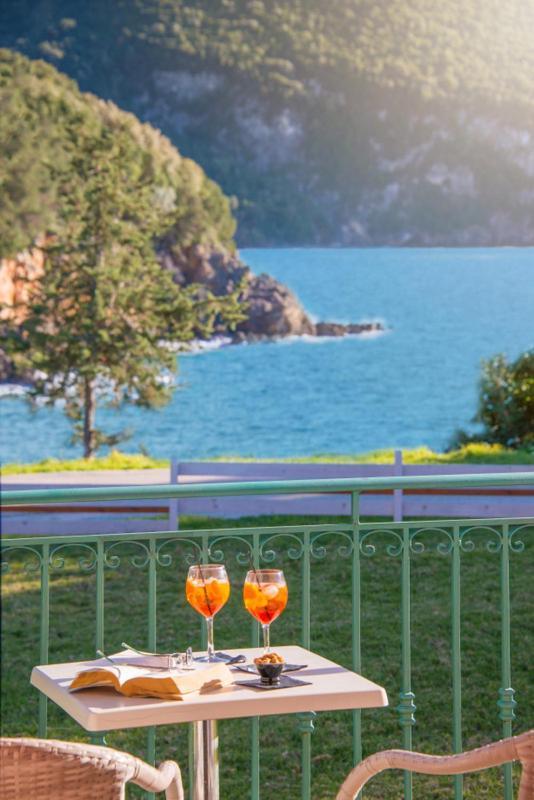 Aiora Suites Sívota Екстериор снимка