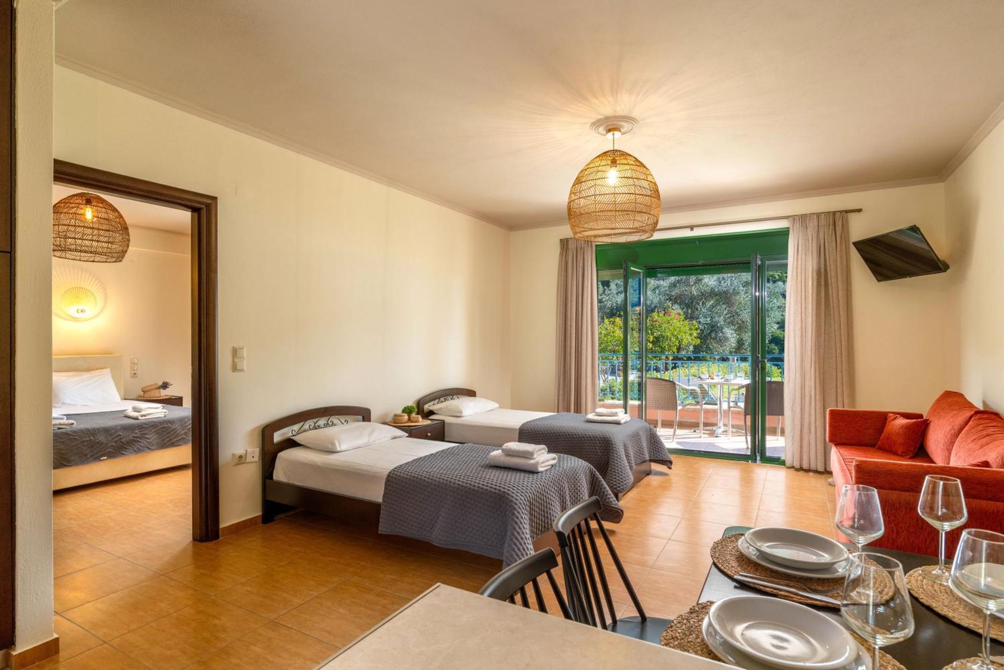 Aiora Suites Sívota Екстериор снимка