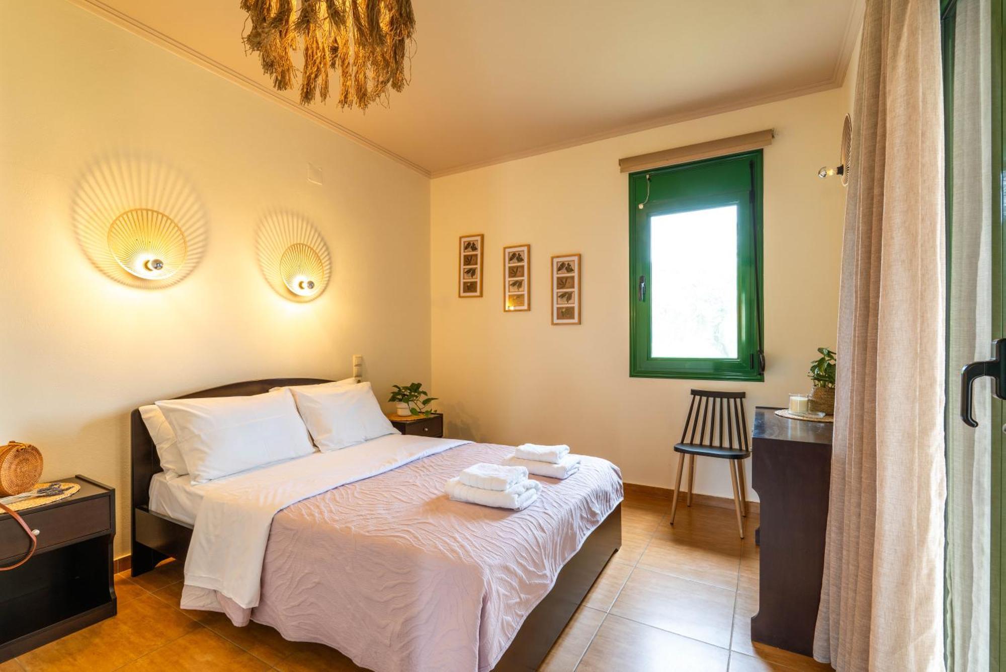 Aiora Suites Sívota Екстериор снимка